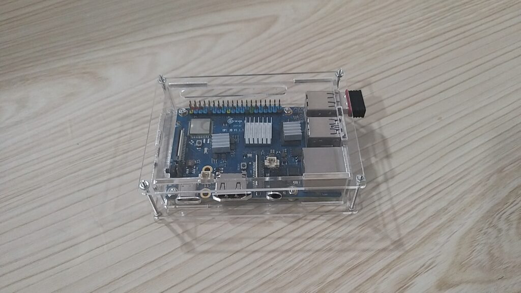 Case Akrilik untuk Orange Pi 3B: Pelindung Elegan dan Fungsional