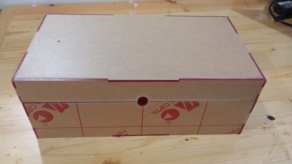 Box Akrilik Custom: Solusi Elegan dan Multifungsi untuk Kebutuhan Anda