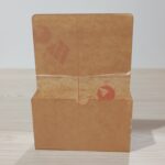 Tempat Brosur Akrilik: Solusi Elegan dan Fungsional untuk Menata Informasi