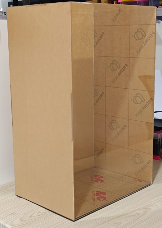 Kotak Akrilik 25x35x55 Produksi Raftech: Cara Keren & Aman Memajang Koleksi Gundam dan Action Figure-mu!