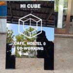 Standing Acrylic Sign Raftech – Tingkatkan Tampilan Usaha Anda Sejak Langkah Pertama